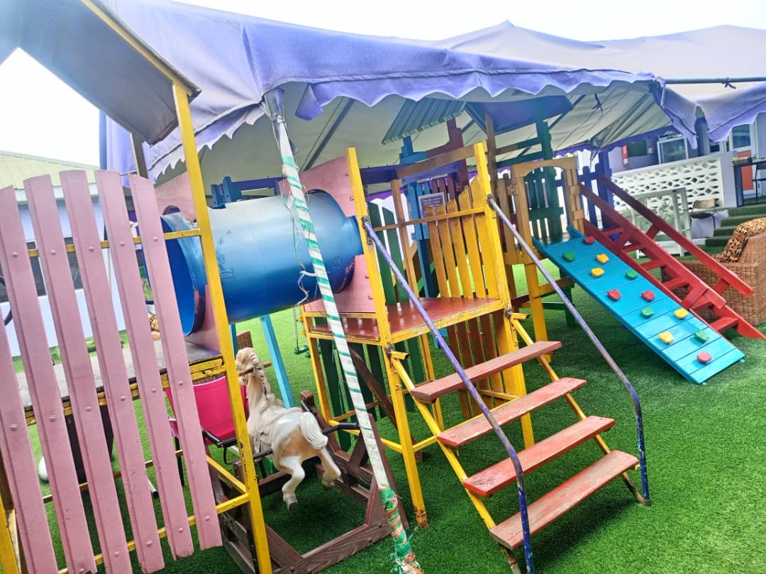 Kotobabi Administration Block